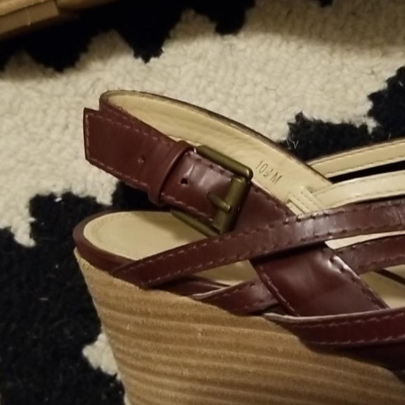 enzo angiolini slide sandals